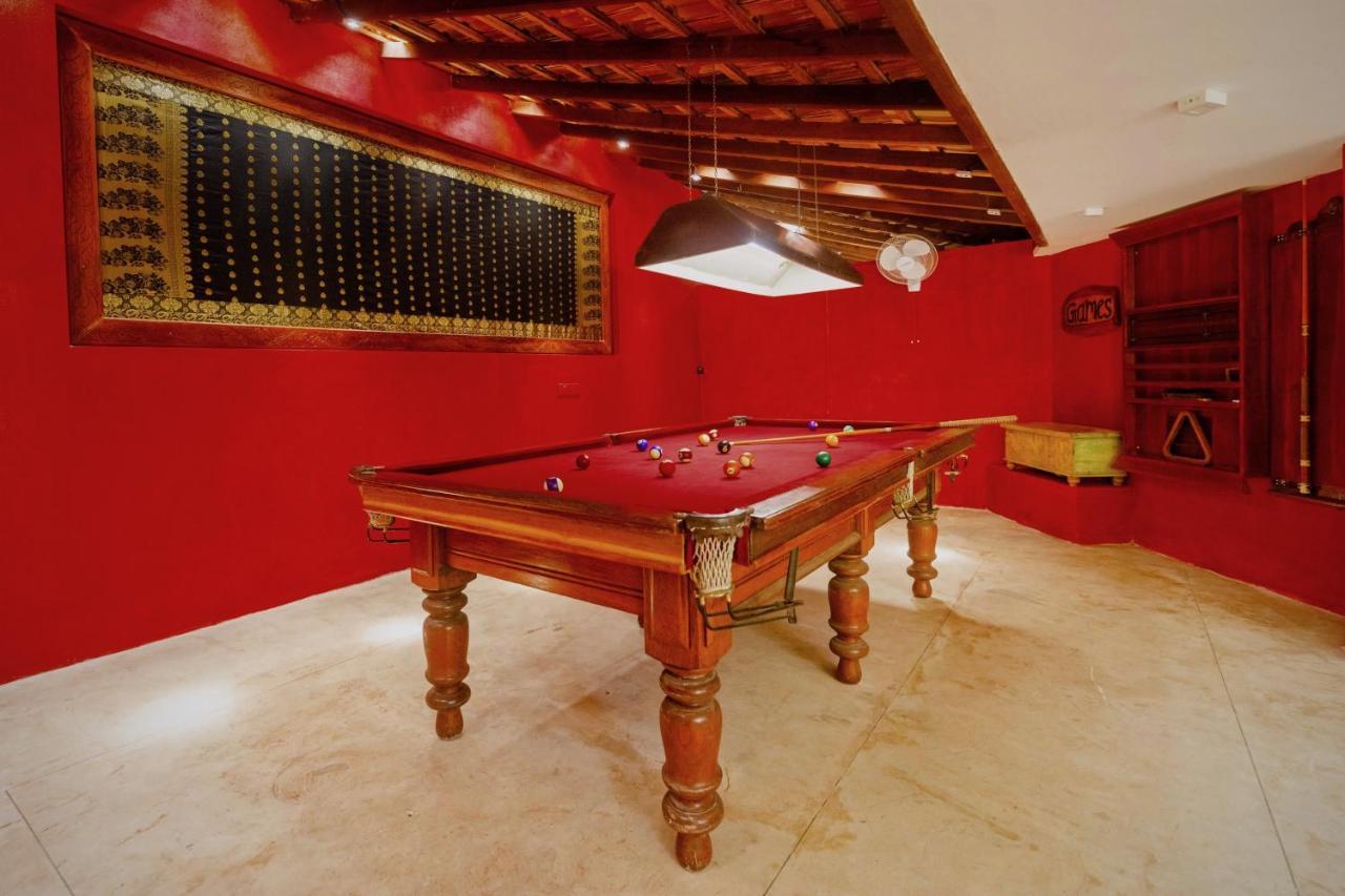Hotel Waterland Negombo Esterno foto