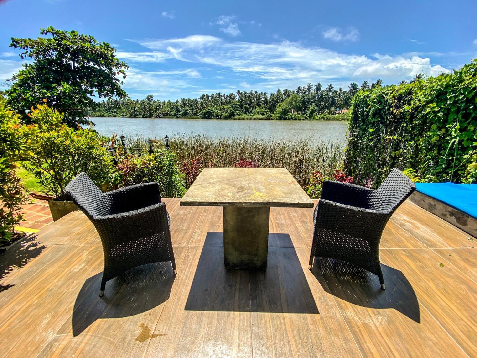 Hotel Waterland Negombo Esterno foto